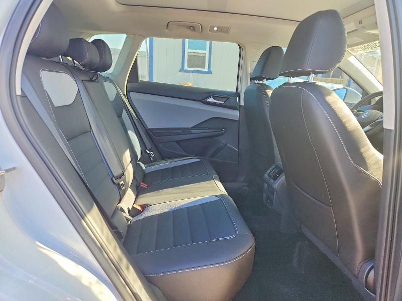 53068896 :رقم المزاد ، 3VV4X7B25RM044642 vin ، 2024 Volkswagen Taos مزاد بيع