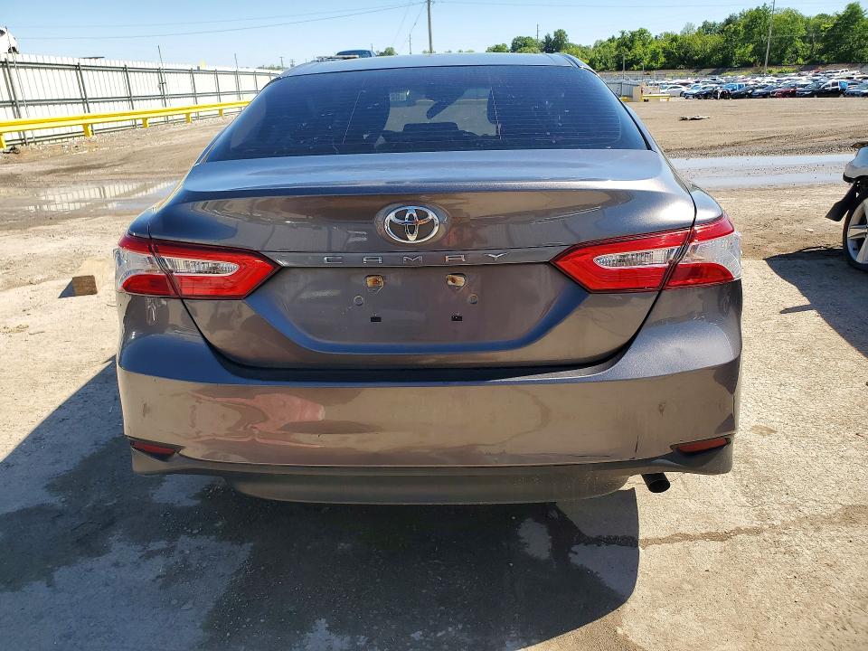 Продаж на аукціоні авто 2018 Toyota Camry, vin: 4T1B11HK1JU610450, номер лоту: 52747376
