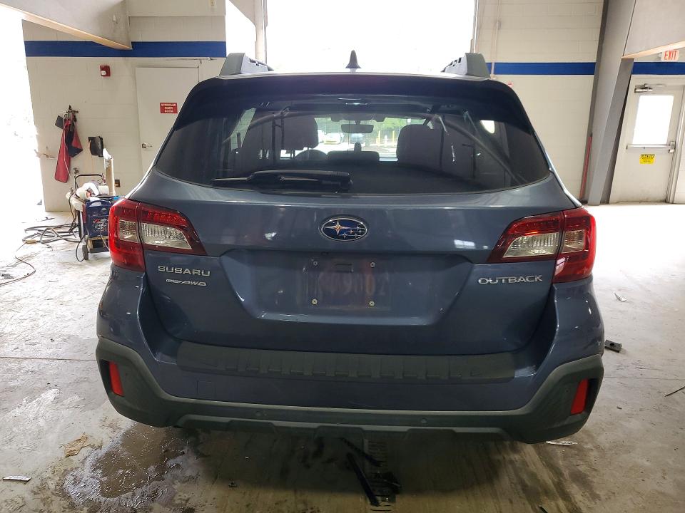 52089526 :رقم المزاد ، 4S4BSANC5J3327078 vin ، 2018 Subaru Outback 2. مزاد بيع