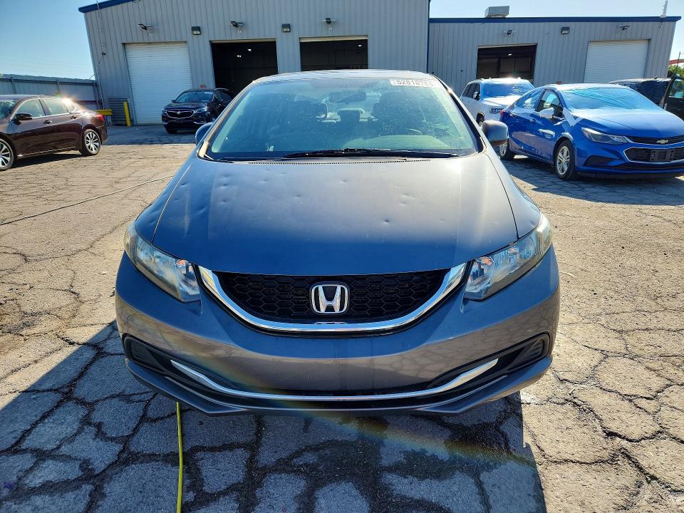 2013 Honda Civic მანქანა იყიდება აუქციონზე, vin: 19XFB2F81DE032823, აუქციონის ნომერი: 52816766