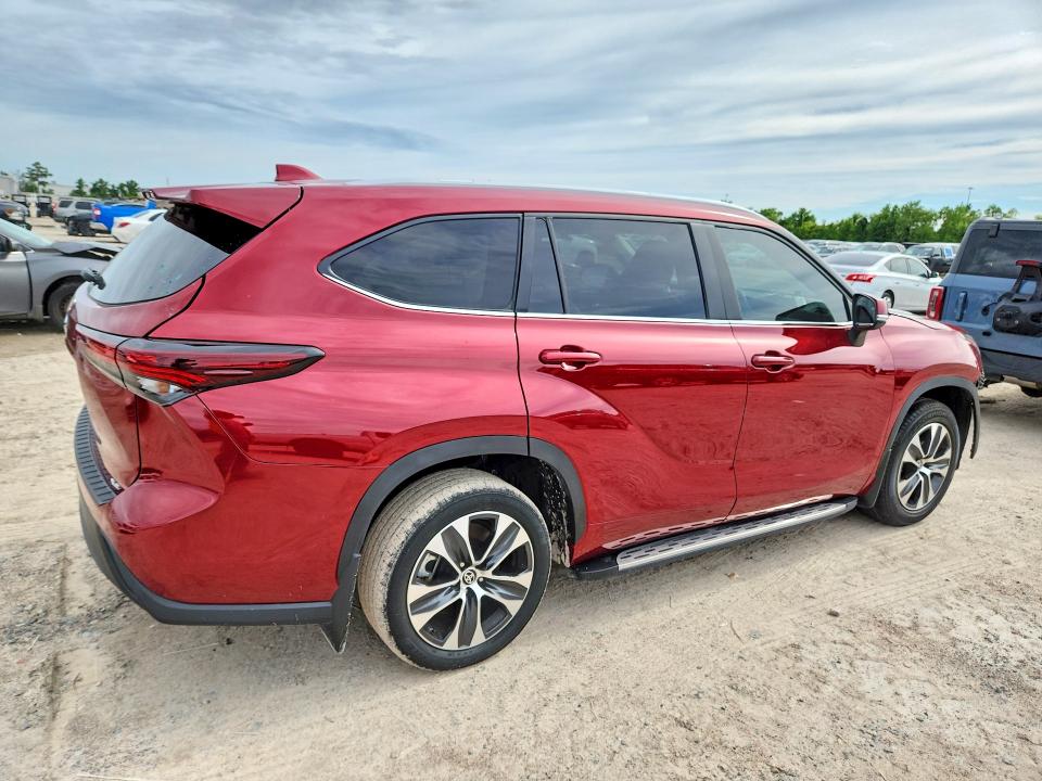 54790476 :رقم المزاد ، 5TDKDRAH2RS533290 vin ، 2024 Toyota Highlander مزاد بيع