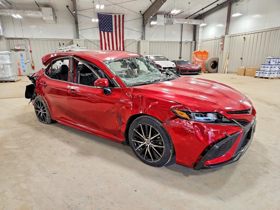Продажа на аукционе авто 2024 Toyota Camry, vin: 4T1G11AK3RU222020, номер лота: 52375616