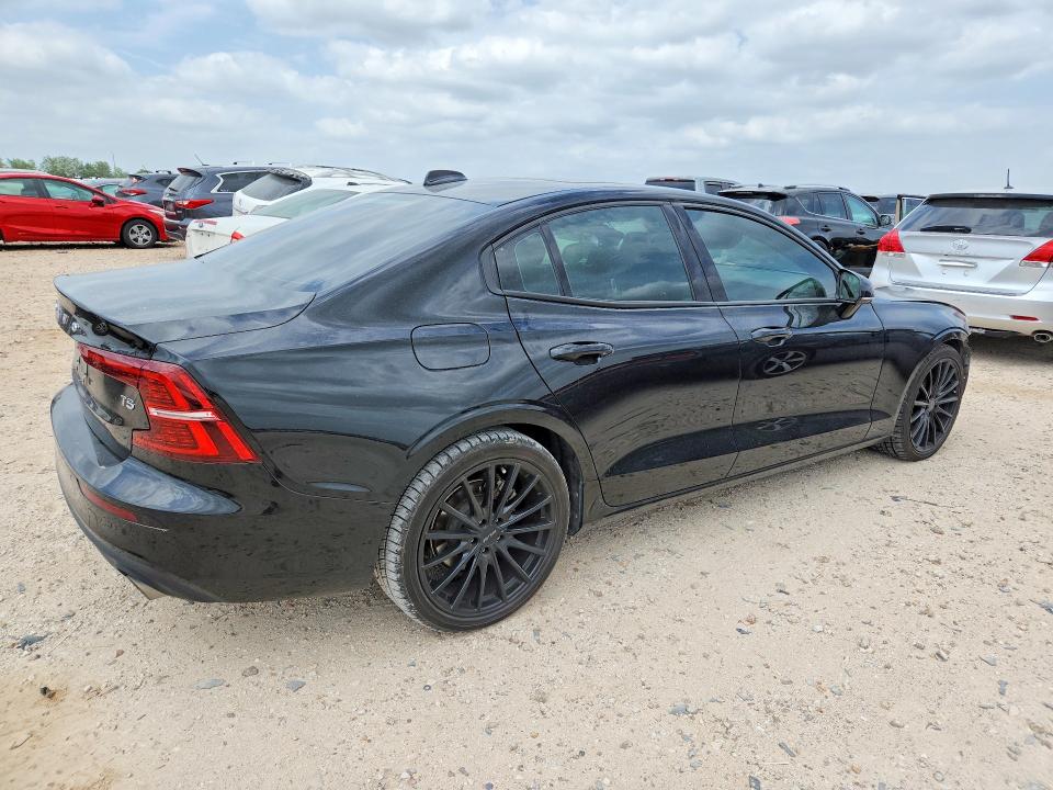 53626996 :رقم المزاد ، 7JR102FK3LG038716 vin ، 2020 Volvo S60 مزاد بيع
