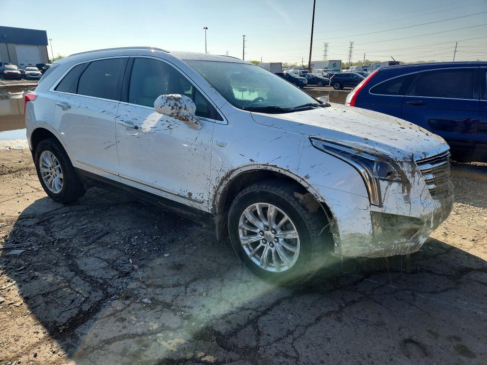 53061636 :رقم المزاد ، 1GYKNARS0JZ240533 vin ، 2018 Cadillac Xt5 مزاد بيع