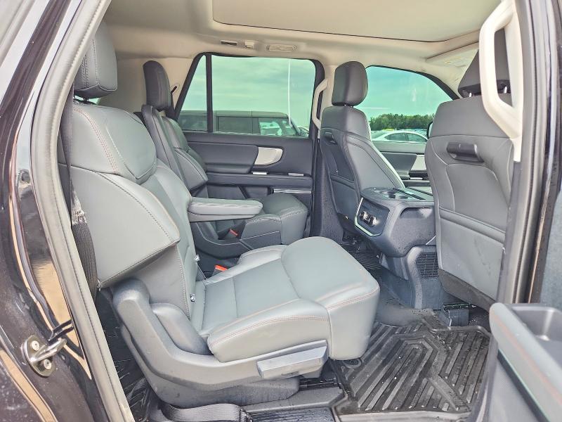Продажа на аукционе авто 2025 Ford Expedition, vin: 1FMJK1J89SEA66069, номер лота: 52236406