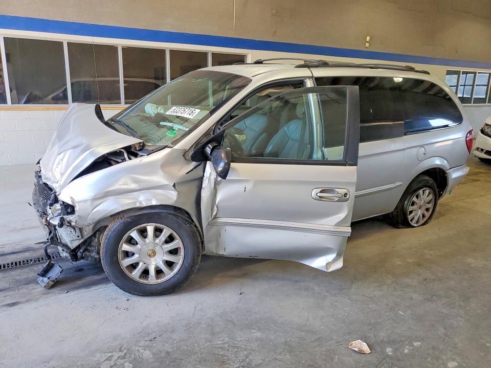 Продажа на аукционе авто 2002 Chrysler Town & Country, vin: 2C4GP74L42R762537, номер лота: 53375716