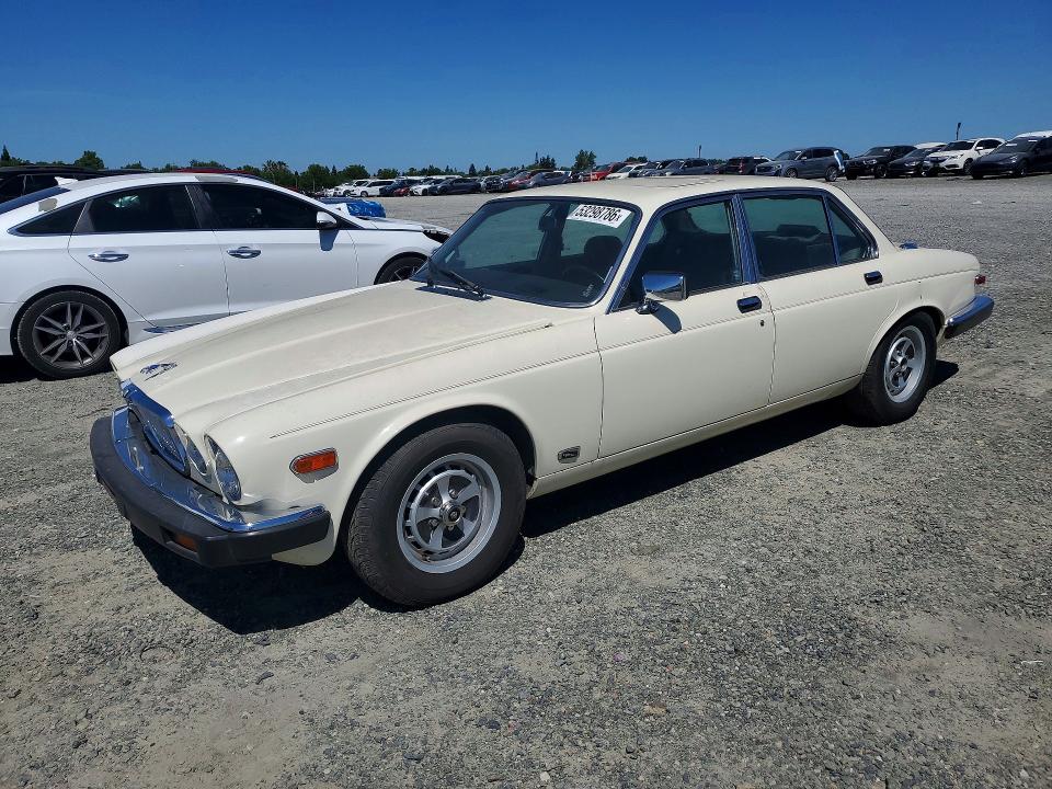 Продажа на аукционе авто 1987 Jaguar Xj6, vin: SAJAV1345HC464973, номер лота: 53298786