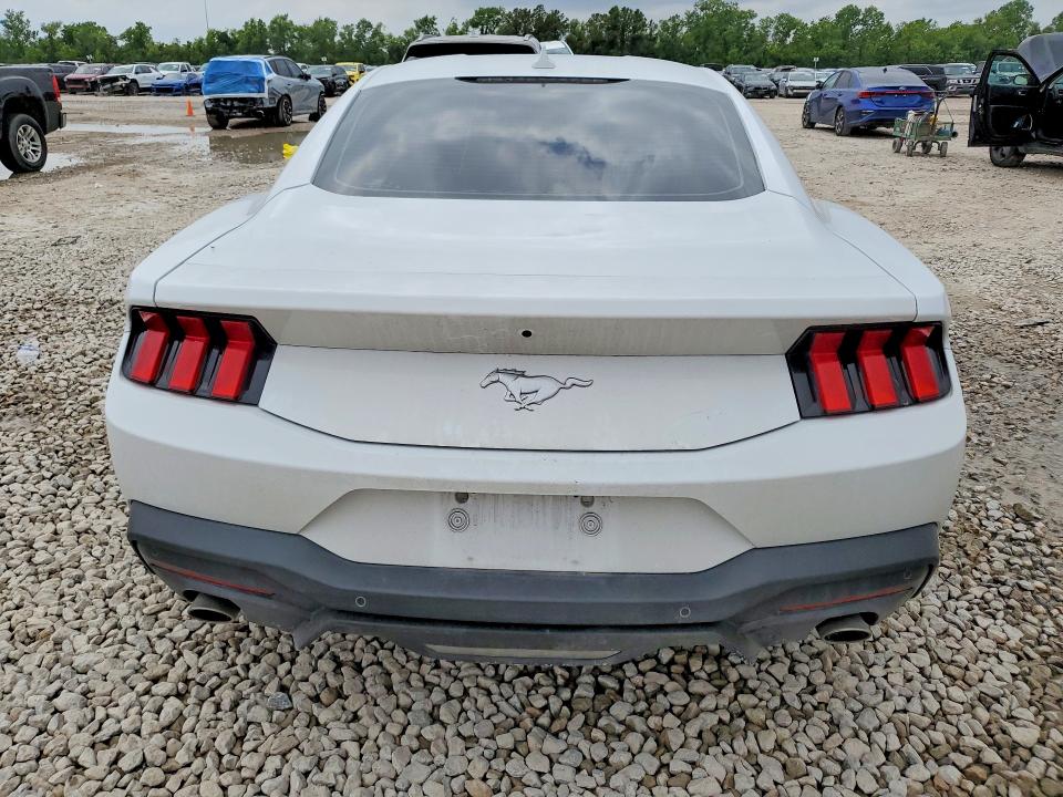 52058966 :رقم المزاد ، 1FA6P8TH8R5138395 vin ، 2024 Ford Mustang مزاد بيع