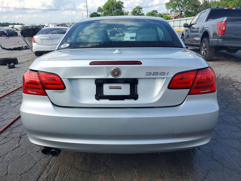 2011 Bmw 328 მანქანა იყიდება აუქციონზე, vin: WBADW7C55BE443568, აუქციონის ნომერი: 55496886