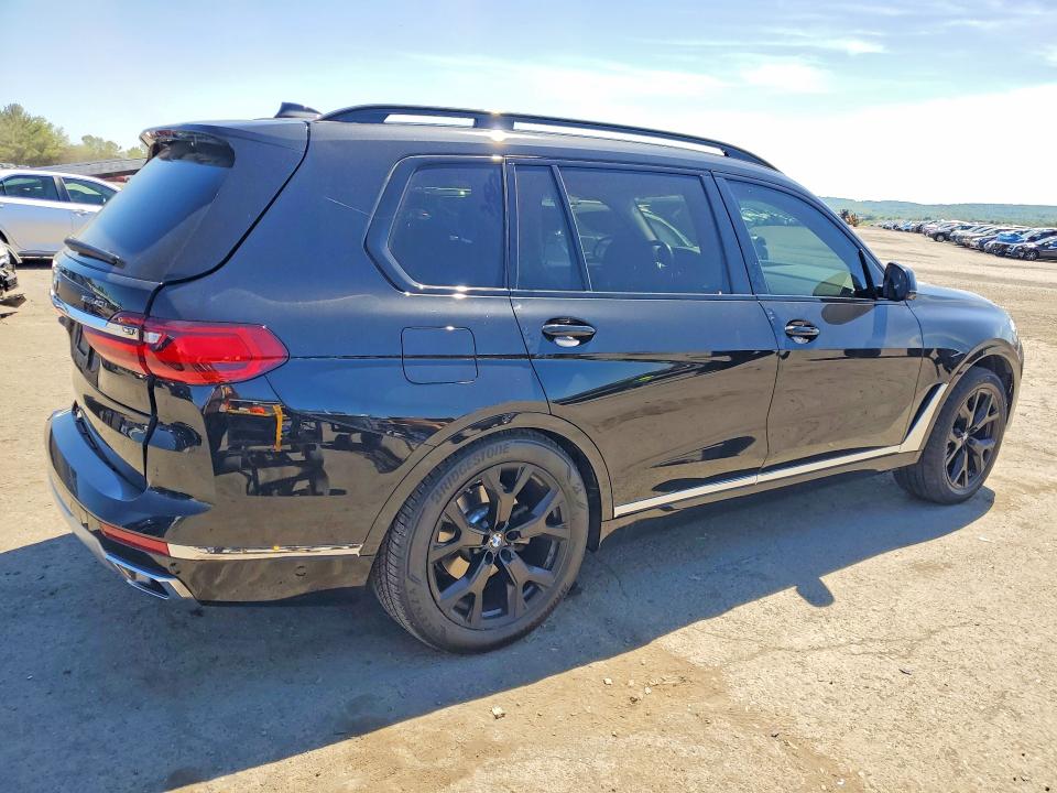 53345326 :رقم المزاد ، 5UXCW2C02M9F57191 vin ، 2021 Bmw X7 مزاد بيع
