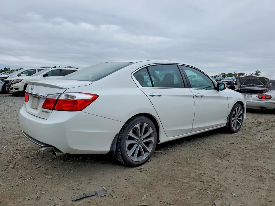 54181736 :رقم المزاد ، 1HGCR2F57EA217615 vin ، 2014 Honda Accord مزاد بيع