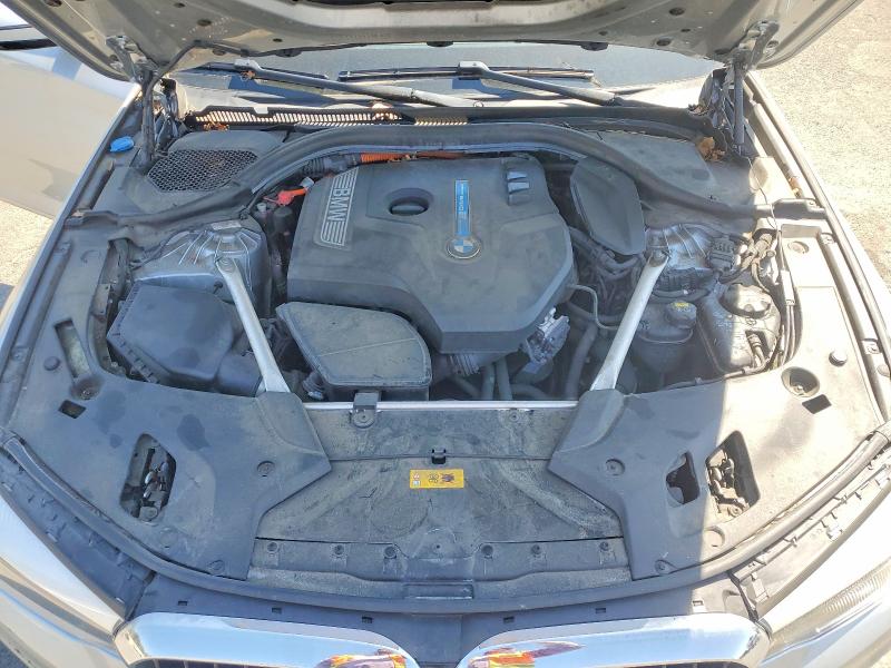 50633186 :رقم المزاد ، WBAJA9C55JB252892 vin ، 2018 Bmw 530e مزاد بيع