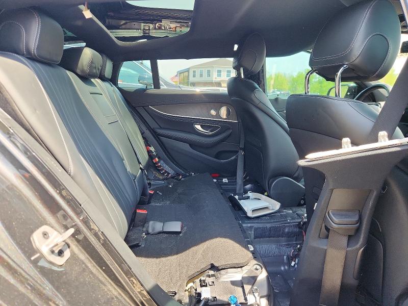 52547836 :رقم المزاد ، W1KZH6AB0MA999230 vin ، 2021 Mercedes-benz E مزاد بيع