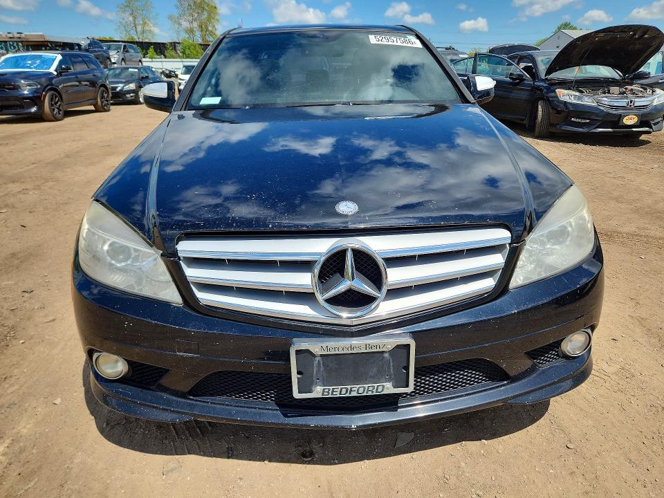 52957586 :رقم المزاد ، WDDGF81X69F213350 vin ، 2009 Mercedes-benz C مزاد بيع