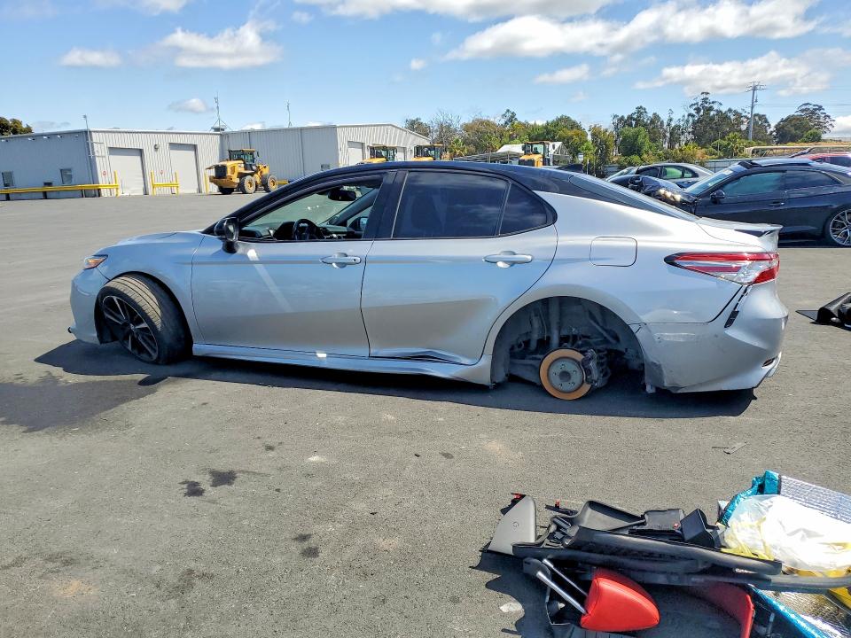 2019 Toyota Camry მანქანა იყიდება აუქციონზე, vin: 4T1B61HK3KU165471, აუქციონის ნომერი: 55458846