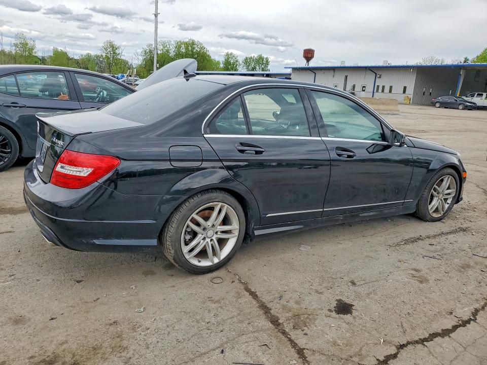 Продажа на аукционе авто 2014 Mercedes-benz C, vin: WDDGF8AB1EG253974, номер лота: 53251006