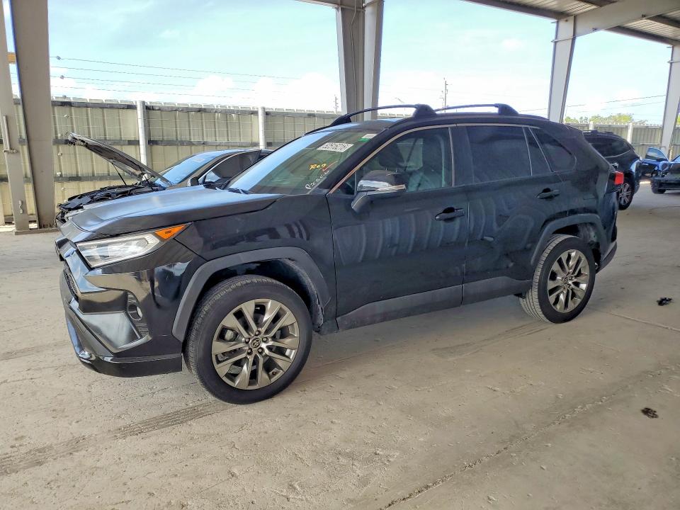 Продажа на аукционе авто 2021 Toyota Rav4, vin: 2T3C1RFV4MC122770, номер лота: 52516216