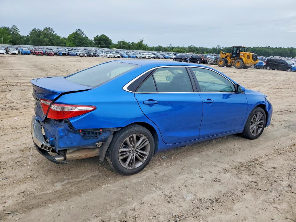 53176946 :رقم المزاد ، 4T1BF1FK2HU802507 vin ، 2017 Toyota Camry مزاد بيع