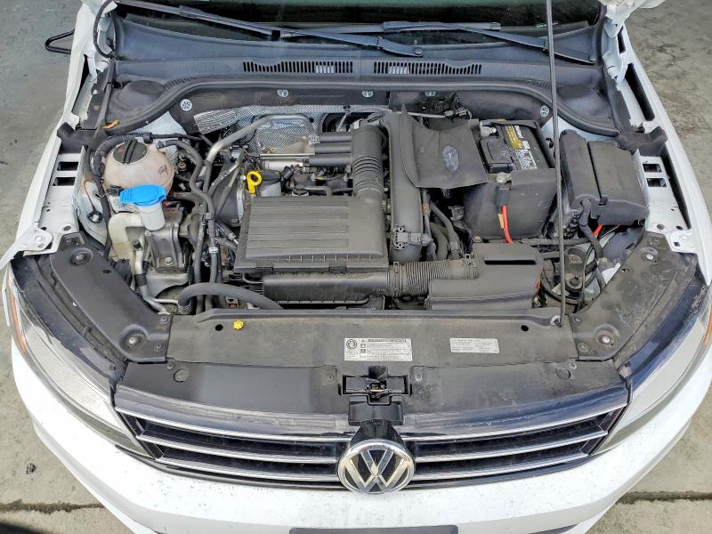55222936 :رقم المزاد ، 3VW2B7AJ1HM282044 vin ، 2017 Volkswagen Jetta مزاد بيع