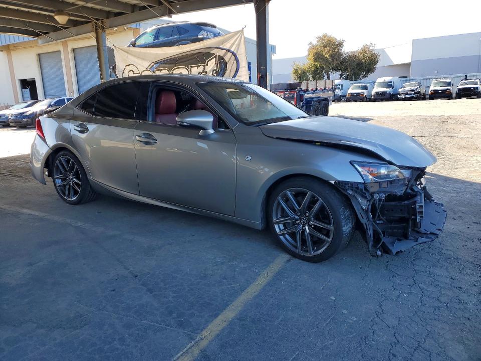 53708366 :رقم المزاد ، JTHBA1D24J5076900 vin ، 2018 Lexus Is مزاد بيع