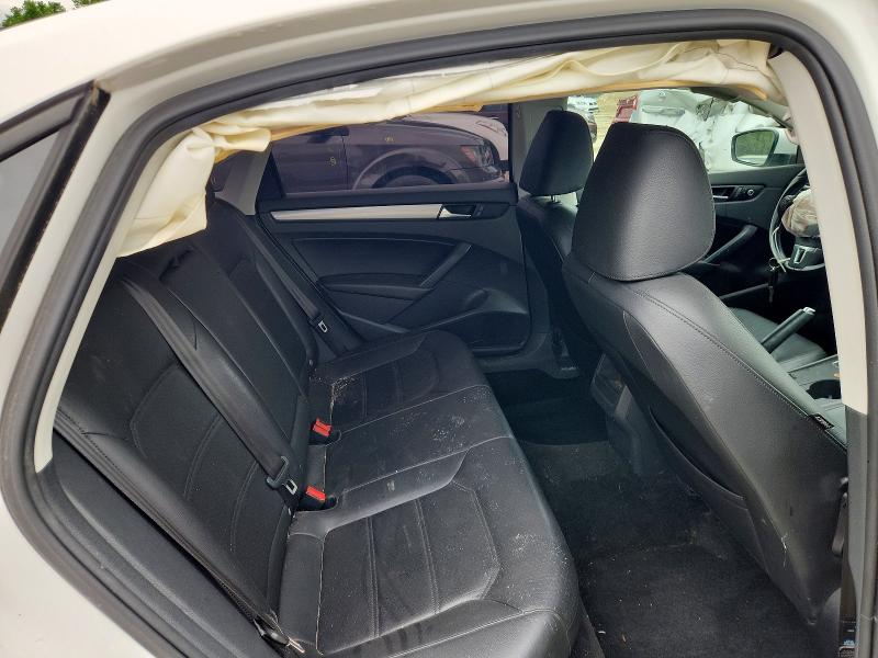 54475376 :رقم المزاد ، 1VWAT7A33FC068424 vin ، 2015 Volkswagen Passat مزاد بيع