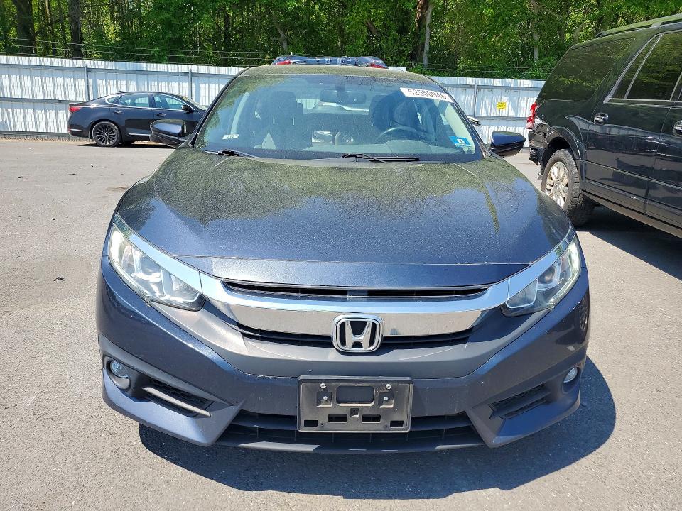 52550946 :رقم المزاد ، 19XFC1F7XGE220839 vin ، 2016 Honda Civic مزاد بيع