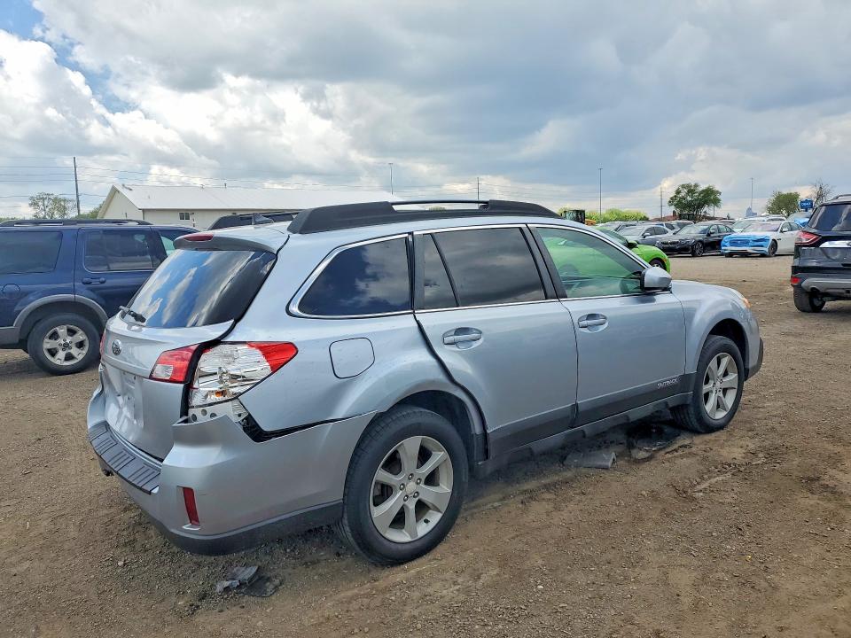2014 Subaru Outback მანქანა იყიდება აუქციონზე, vin: 4S4BRBCC9E1288176, აუქციონის ნომერი: 52027476