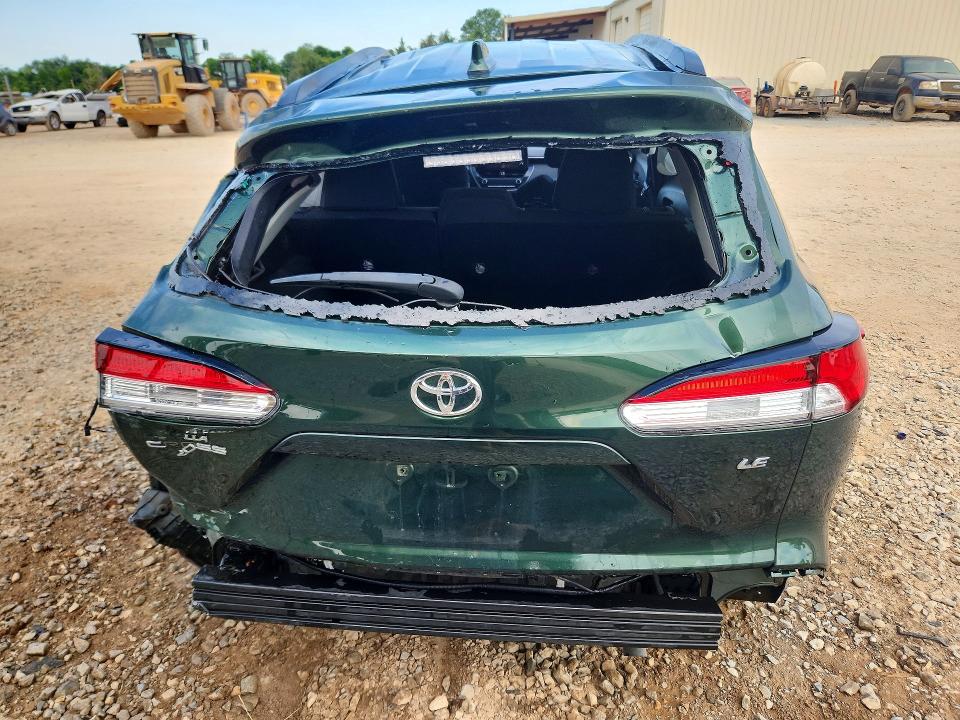 53812136 :رقم المزاد ، 7MUCAAAG7NV031042 vin ، 2022 Toyota Corolla Cross مزاد بيع