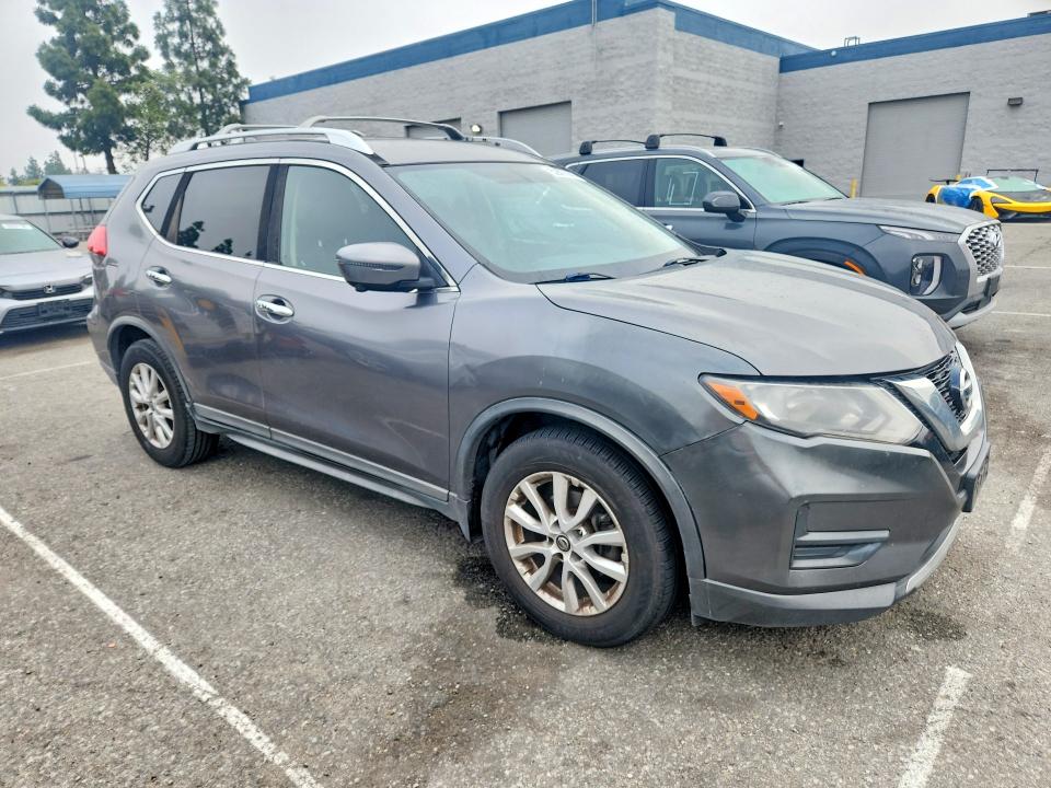 52897066 :رقم المزاد ، KNMAT2MT1HP535918 vin ، 2017 Nissan Rogue مزاد بيع