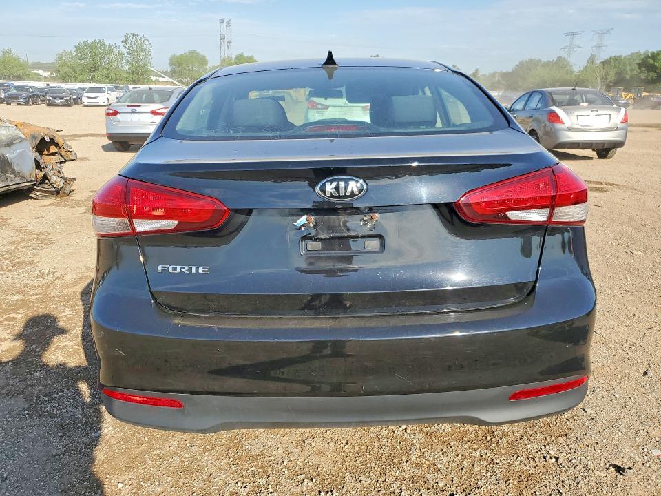 2017 Kia Forte მანქანა იყიდება აუქციონზე, vin: 3KPFL4A72HE152899, აუქციონის ნომერი: 54860466