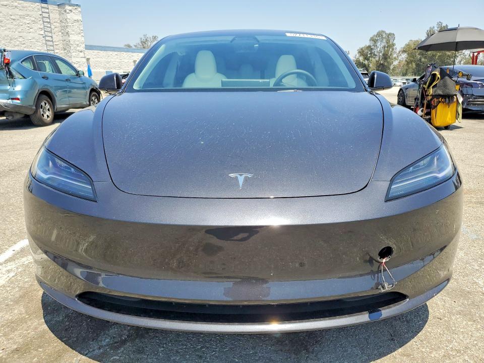 52711336 :رقم المزاد ، 5YJ3E1EAXRF821370 vin ، 2024 Tesla Model 3 مزاد بيع