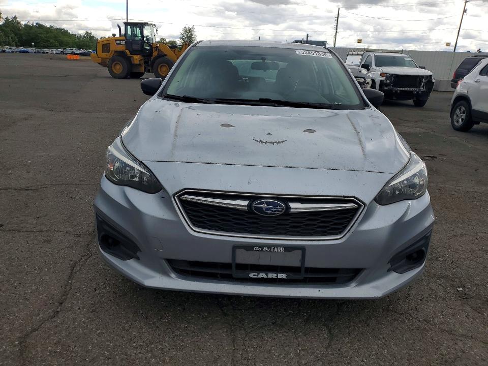 53451336 :رقم المزاد ، 4S3GTAA6XJ3745529 vin ، 2018 Subaru Impreza مزاد بيع
