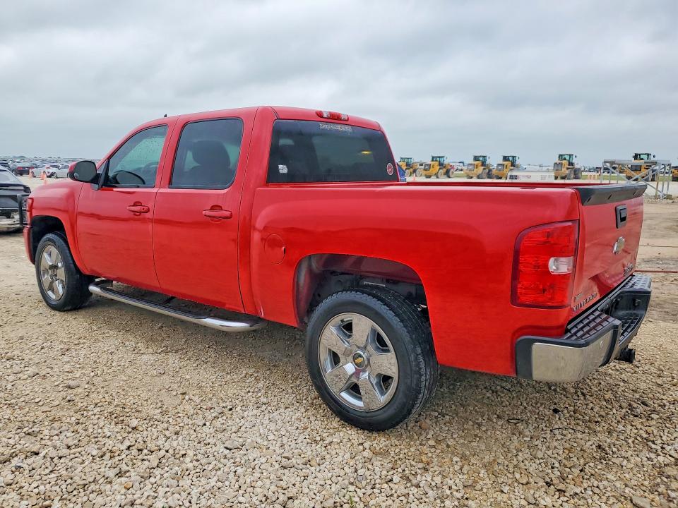 52362476 :رقم المزاد ، 3GCPCSE04BG405643 vin ، 2011 Chevrolet Silverado مزاد بيع