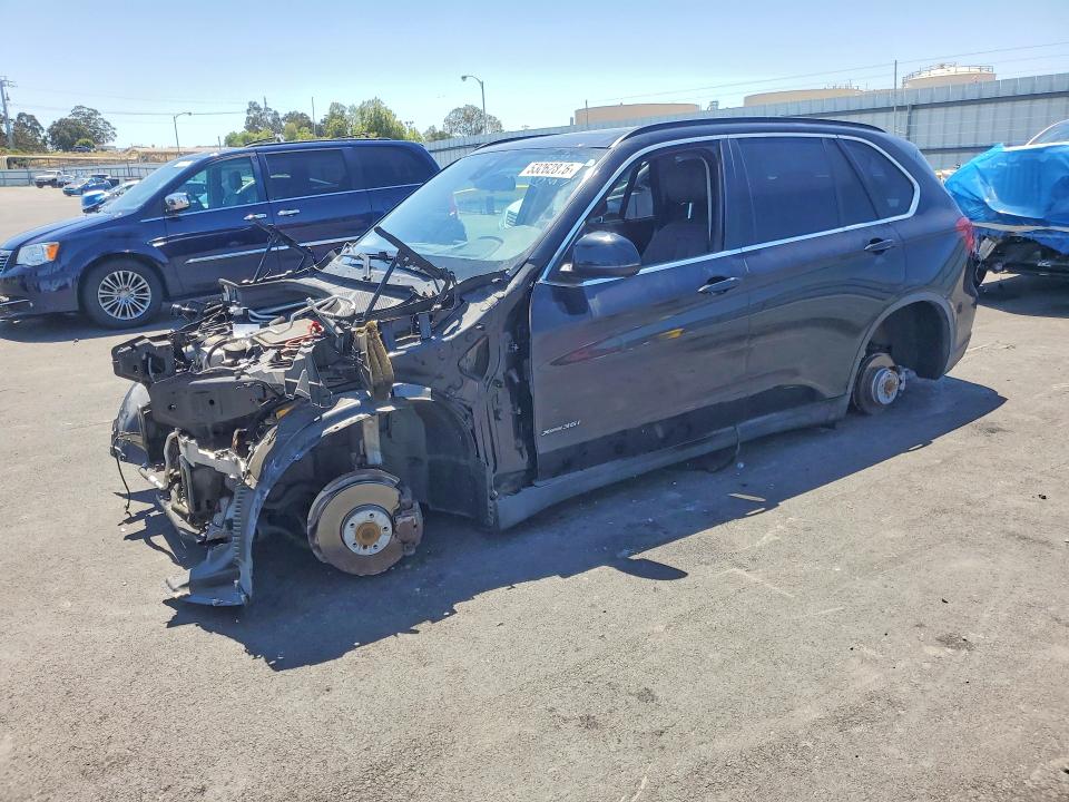 53062816 :رقم المزاد ، 5UXKR0C5XG0P22803 vin ، 2016 Bmw X5 مزاد بيع