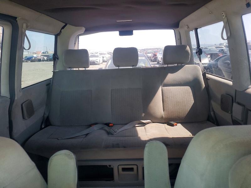 54540816 :رقم المزاد ، WV2MH4702YH039775 vin ، 2000 Volkswagen Eurovan مزاد بيع