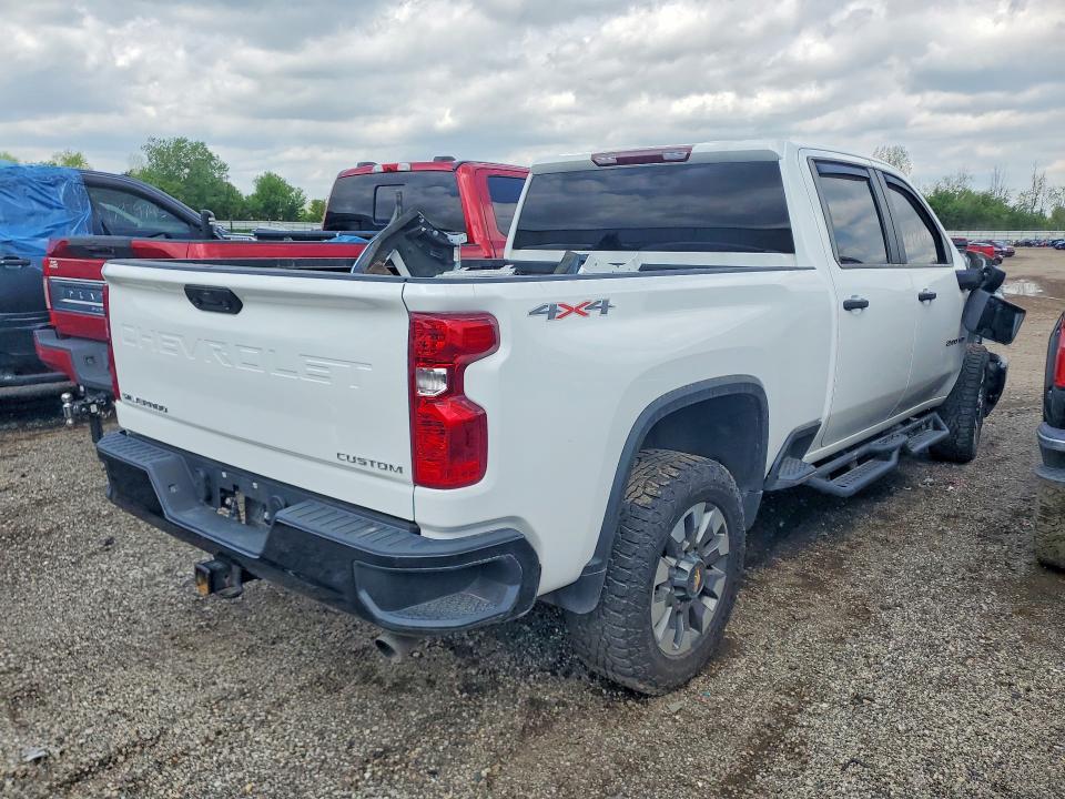 79893415 :رقم المزاد ، 2GC4YME74R1109652 vin ، 2024 Chevrolet Silverado مزاد بيع