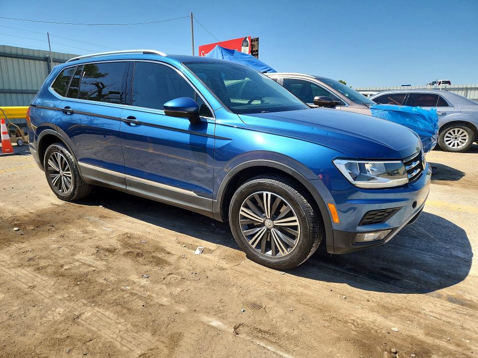 53132796 :رقم المزاد ، 3VV3B7AX6JM014755 vin ، 2018 Volkswagen Tiguan مزاد بيع