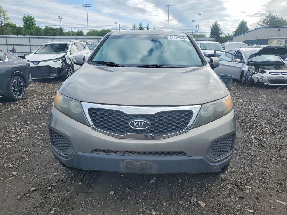 2011 Kia Sorento მანქანა იყიდება აუქციონზე, vin: 5XYKT3A12BG069598, აუქციონის ნომერი: 52849146