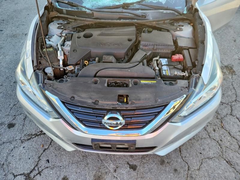 2017 Nissan Altima მანქანა იყიდება აუქციონზე, vin: 1N4AL3AP2HC282487, აუქციონის ნომერი: 52334616