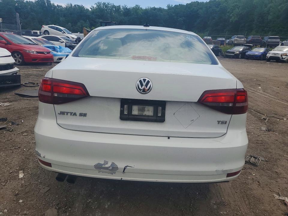 2017 Volkswagen Jetta მანქანა იყიდება აუქციონზე, vin: 3VWDB7AJ4HM290213, აუქციონის ნომერი: 53377676