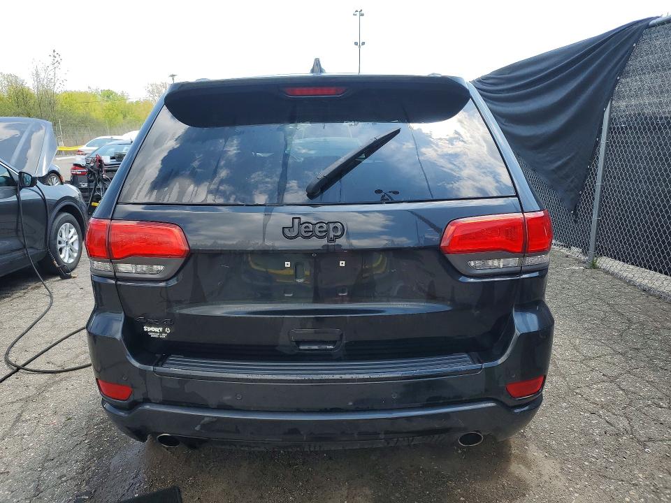 52943526 :رقم المزاد ، 1C4RJFAG3FC698047 vin ، 2015 Jeep Grand Cherokee مزاد بيع