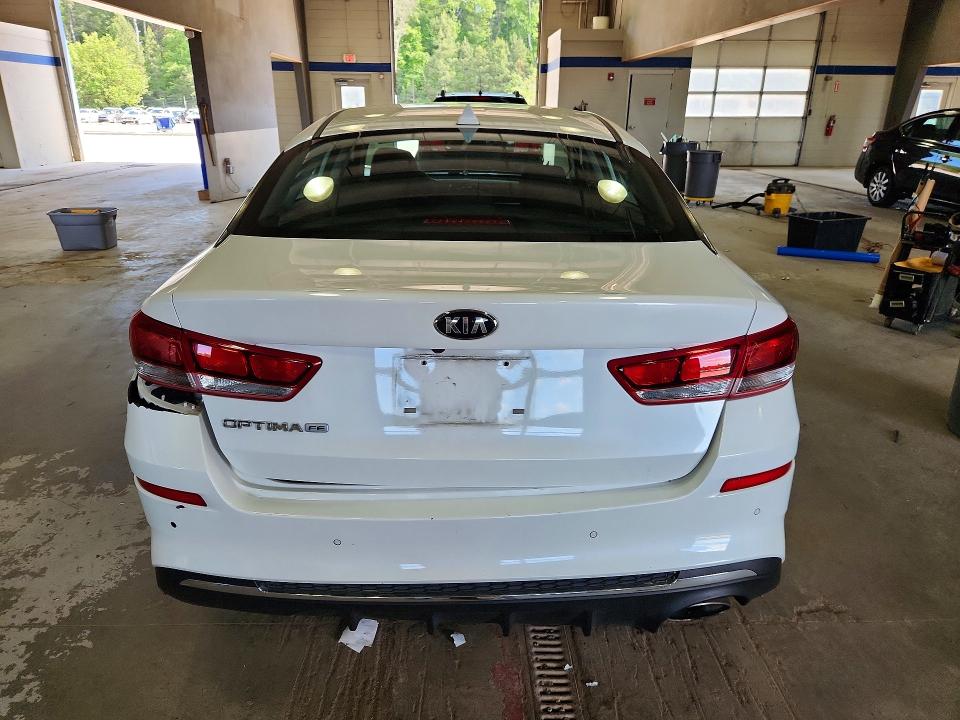 2020 Kia Optima მანქანა იყიდება აუქციონზე, vin: 5XXGT4L35LG443864, აუქციონის ნომერი: 53302176