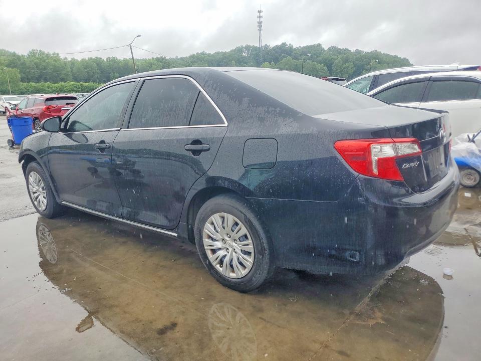 53087526 :رقم المزاد ، 4T4BF1FK2ER367957 vin ، 2014 Toyota Camry مزاد بيع