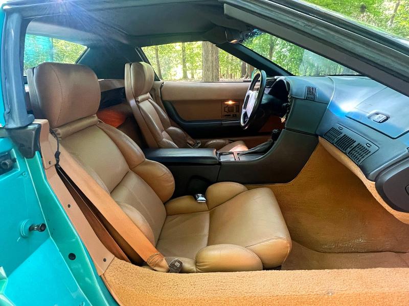 1990 Chevrolet Corvette მანქანა იყიდება აუქციონზე, vin: 1G1YY3383L5116565, აუქციონის ნომერი: 54163926