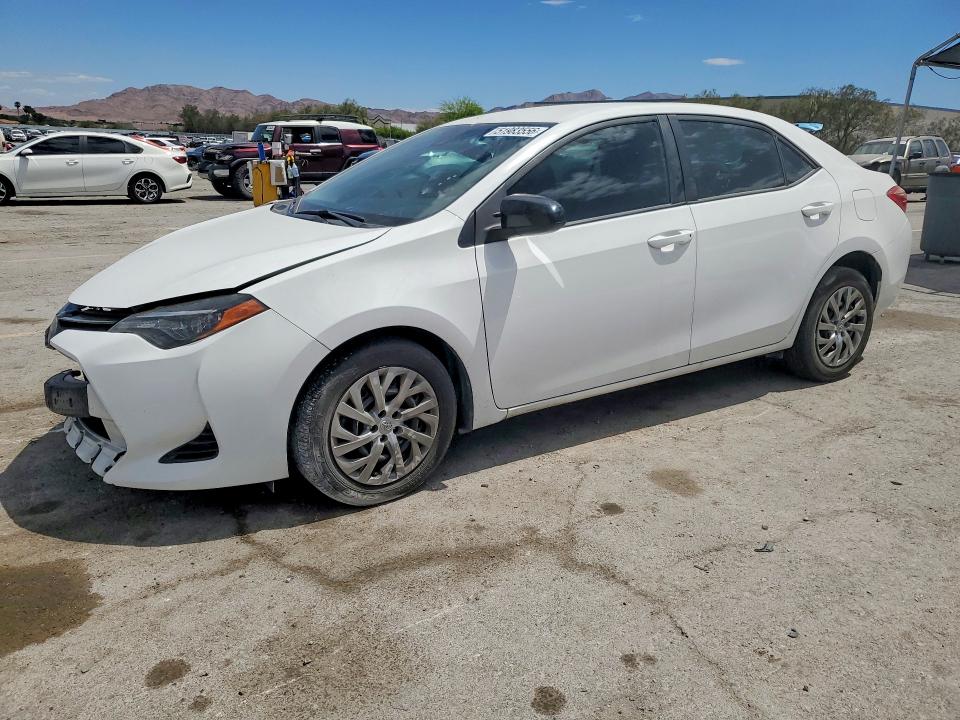 51983556 :رقم المزاد ، 2T1BURHE1JC063424 vin ، 2018 Toyota Corolla مزاد بيع