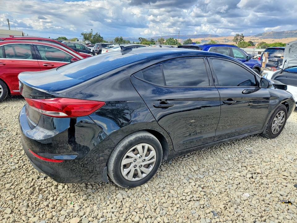 55402046 :رقم المزاد ، 5NPD74LFXHH202248 vin ، 2017 Hyundai Elantra مزاد بيع