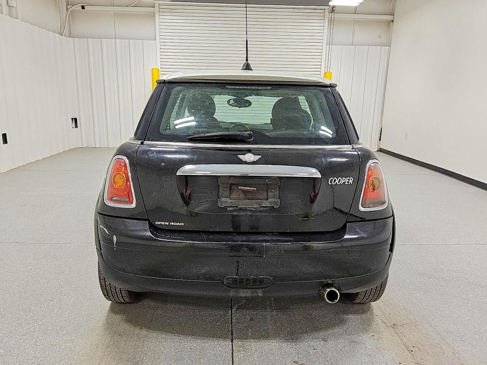 2010 Mini Cooper მანქანა იყიდება აუქციონზე, vin: WMWMF3C59ATU78777, აუქციონის ნომერი: 52150226