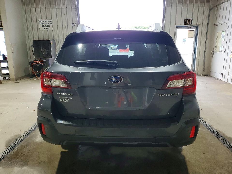 2018 Subaru Outback მანქანა იყიდება აუქციონზე, vin: 4S4BSANC9J3213231, აუქციონის ნომერი: 53694436