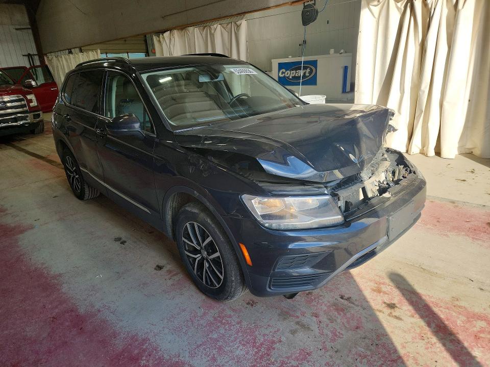 Продажа на аукционе авто 2021 Volkswagen Tiguan, vin: 3VV3B7AX3MM113456, номер лота: 53400836