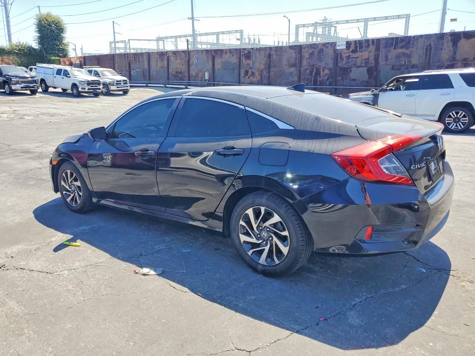 Продажа на аукционе авто 2017 Honda Civic, vin: 2HGFC2F70HH558067, номер лота: 54096876